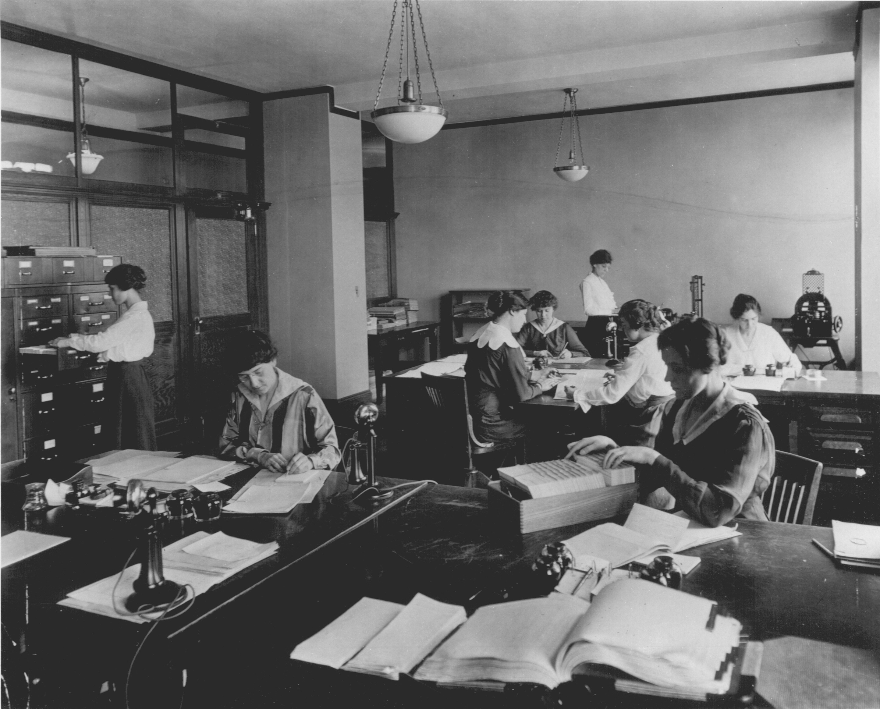 Women working in Chesapeake & Potomac Telephone Co. payroll office, ca. 1917. MSA SC 1477-1-4716